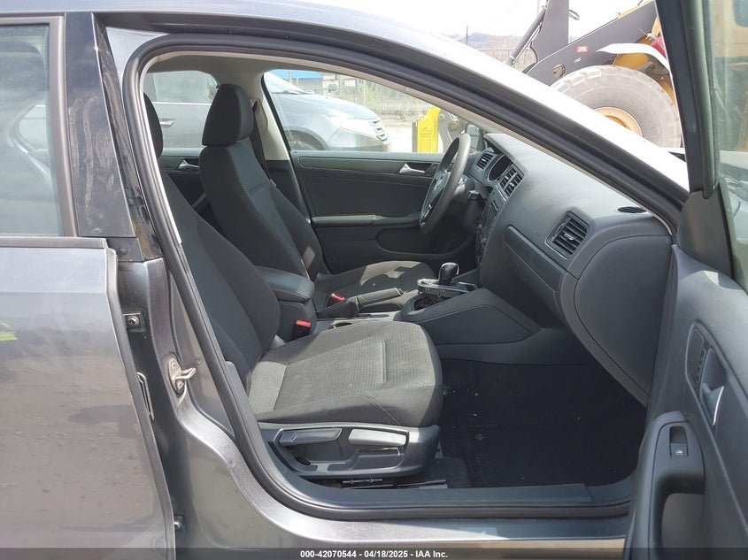 2015 VOLKSWAGEN JETTA 2.0L S - 3VW2K7AJXFM421889