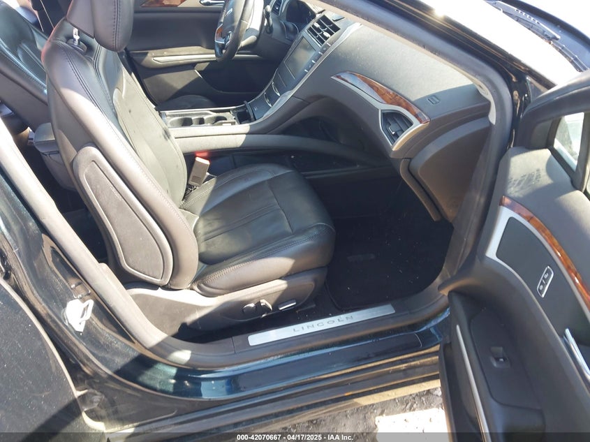 2014 LINCOLN MKZ HYBRID VIN: 3LN6L2LU1ER803303