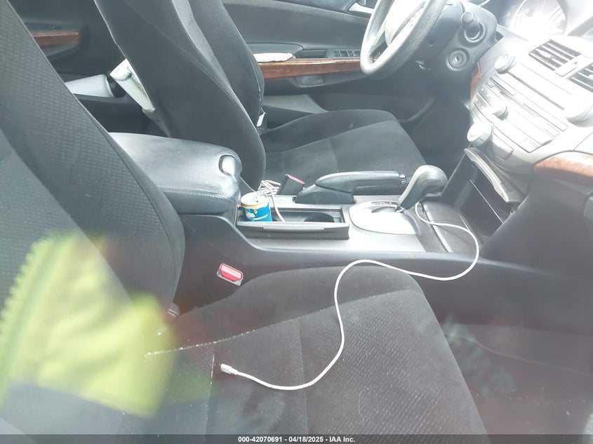 2011 HONDA ACCORD VIN: 1HGCP2F7XBA067955