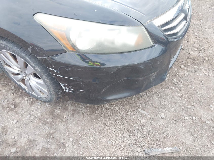 2011 HONDA ACCORD VIN: 1HGCP2F7XBA067955