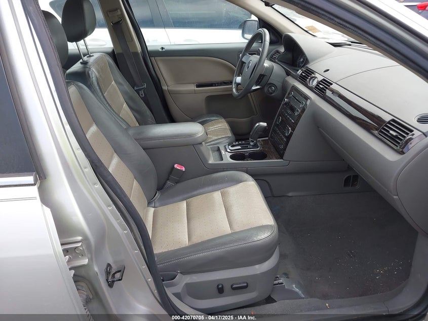 2009 MERCURY SABLE VIN: 1MEHM42W19G629012