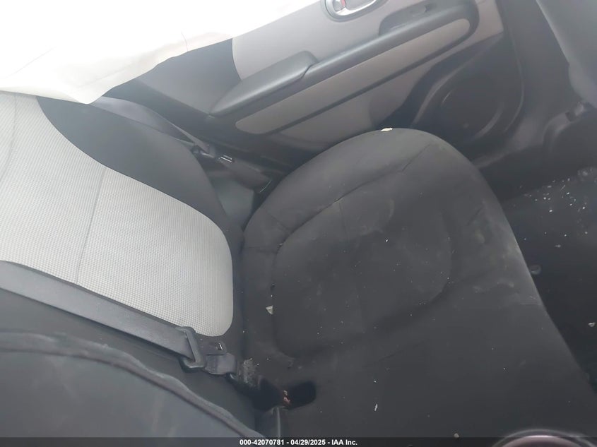 2016 KIA SOUL - KNDJN2A21G7399570