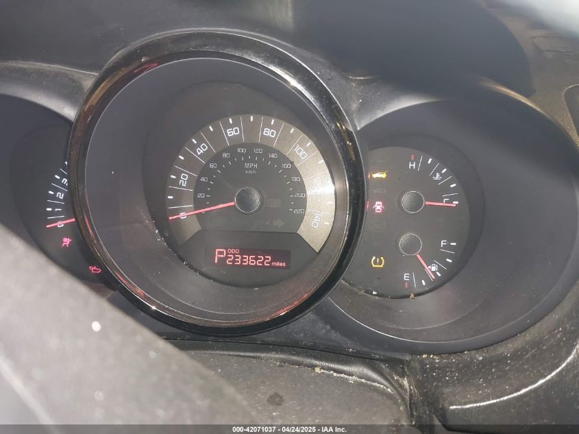 2011 Kia Soul + VIN: KNDJT2A20B7206744 Lot: 42071037