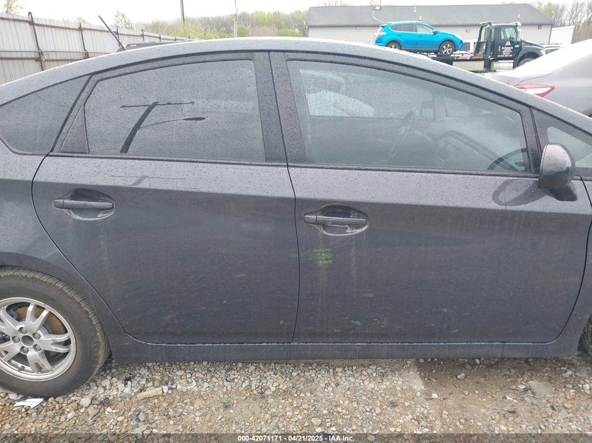 2011 TOYOTA PRIUS VIN: JTDKN3DU1B1423966