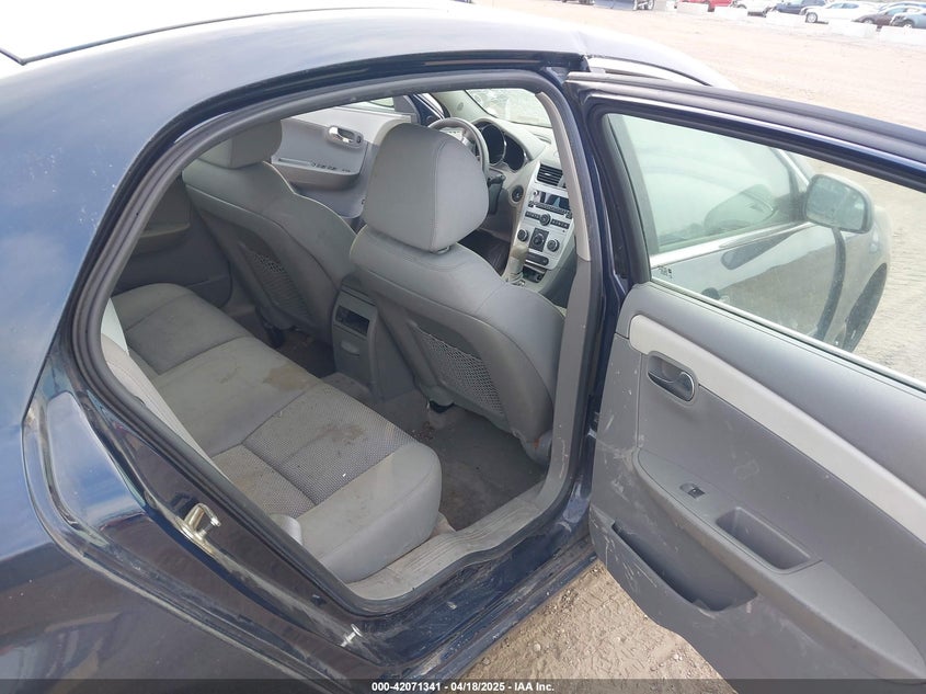 2011 CHEVROLET MALIBU VIN: 1G1ZB5E12BF256133