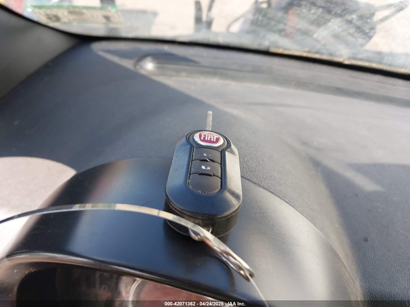 2012 FIAT 500 VIN: 3C3CFFBR5CT371029
