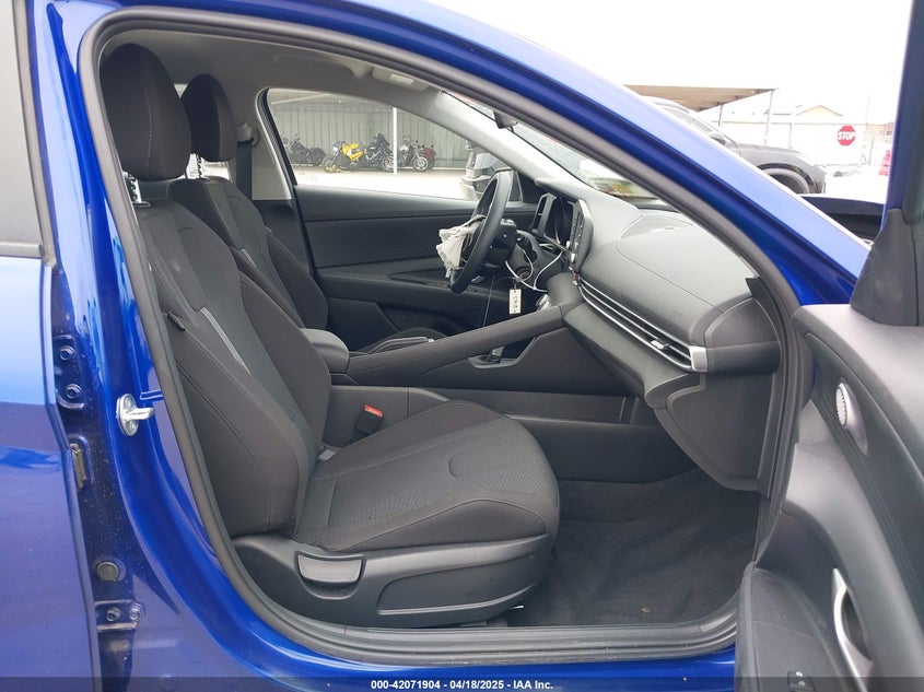 VIN KMHLL4AG9PU578569 2023 HYUNDAI ELANTRA SE