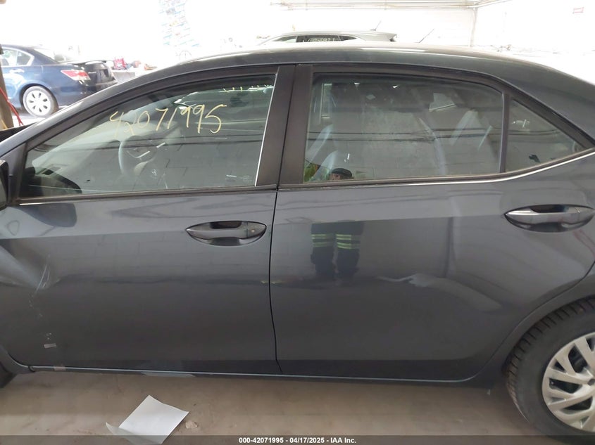 2019 TOYOTA COROLLA VIN: 2T1BURHE5KC211768