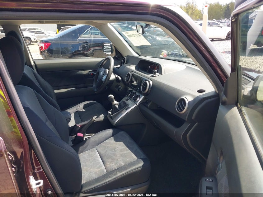 2011 SCION XB VIN: JTLZE4FE0B1131417