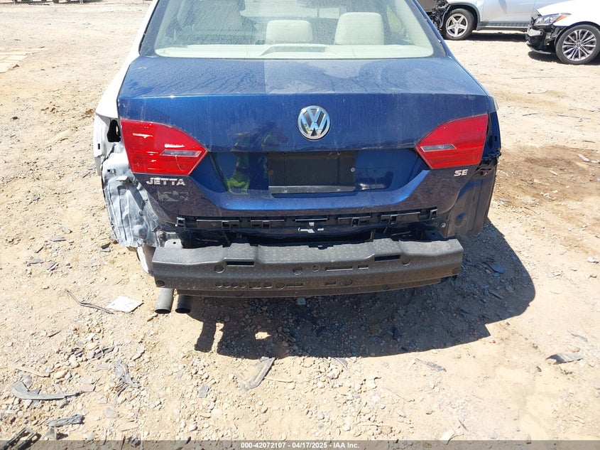 2014 VOLKSWAGEN JETTA VIN: 3VWD17AJ3EM218210