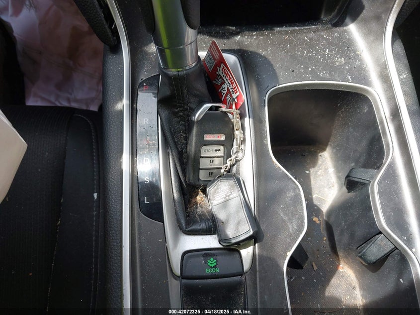 2019 HONDA ACCORD VIN: 1HGCV1F1XKA177139