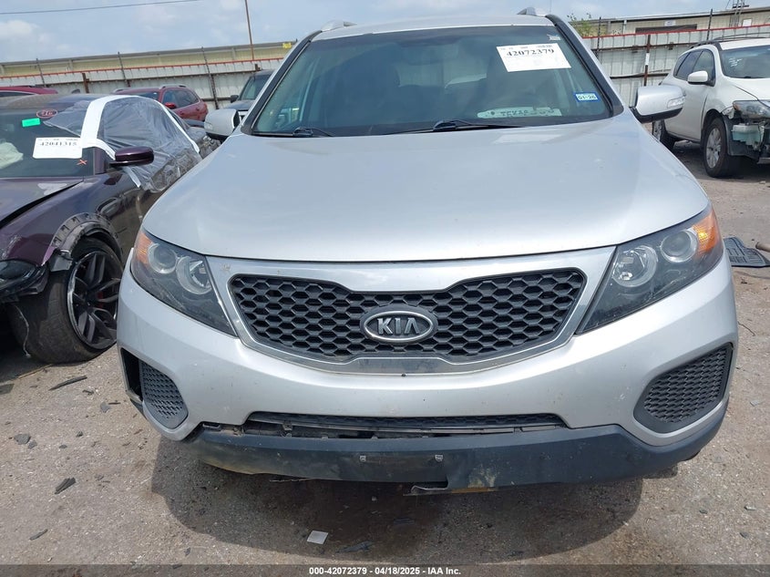 2011 KIA SORENTO VIN: 5XYKT4A26BG095636