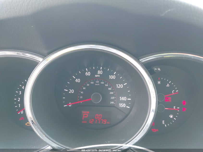 2011 KIA SORENTO VIN: 5XYKT4A26BG095636
