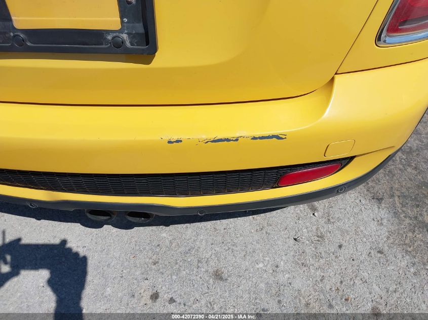 2008 Mini Cooper S VIN: WMWMF735X8TV38437 Lot: 42072390