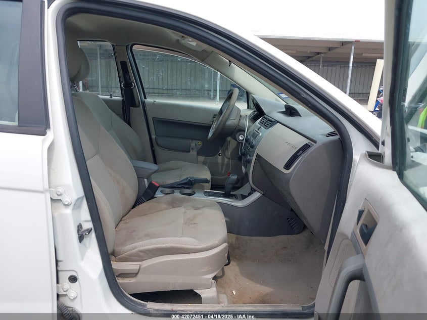 2011 FORD FOCUS VIN: 1FAHP3EN2BW130386