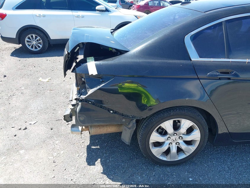 2010 HONDA ACCORD VIN: 1HGCP2F87AA017053