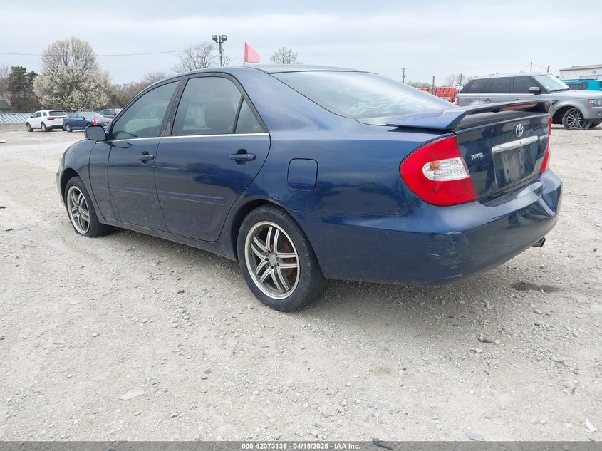 2004 Toyota Camry Le blue sedan gasoline 4T1BE32K04U295282 photo #4