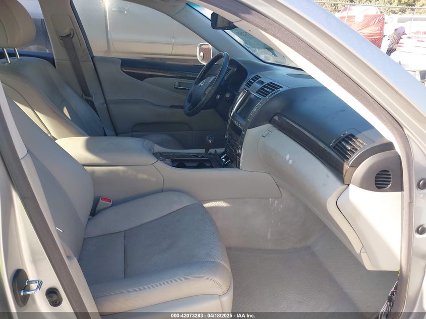 2007 LEXUS LS 460 VIN: JTHBL46F975040690