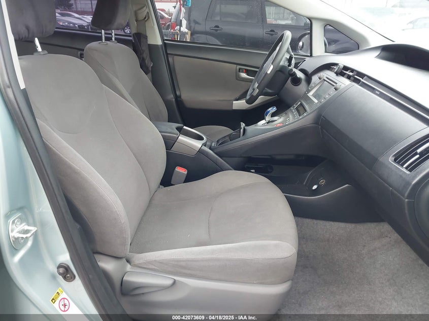 2014 TOYOTA PRIUS VIN: JTDKN3DU5E1814588