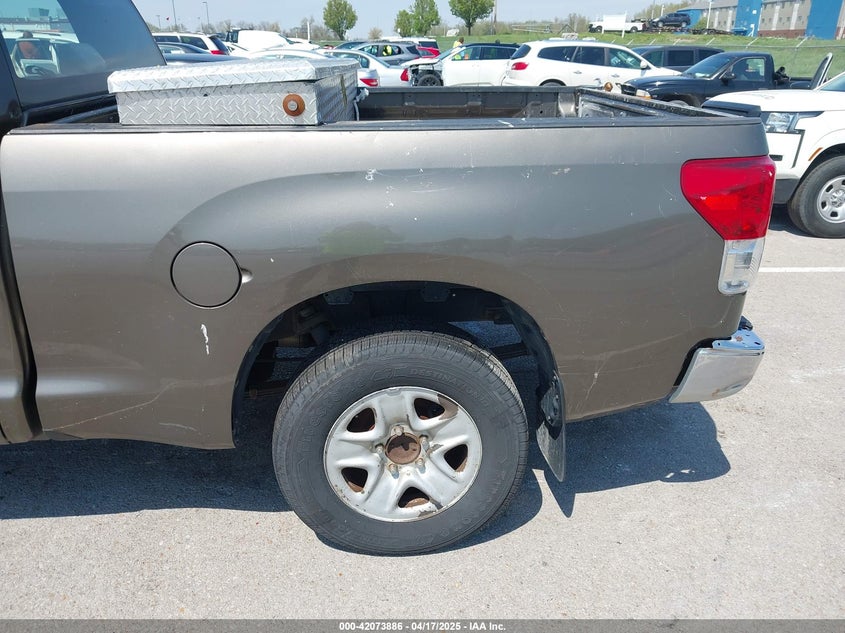 2011 TOYOTA TUNDRA VIN: 5TFRM5F17BX020927