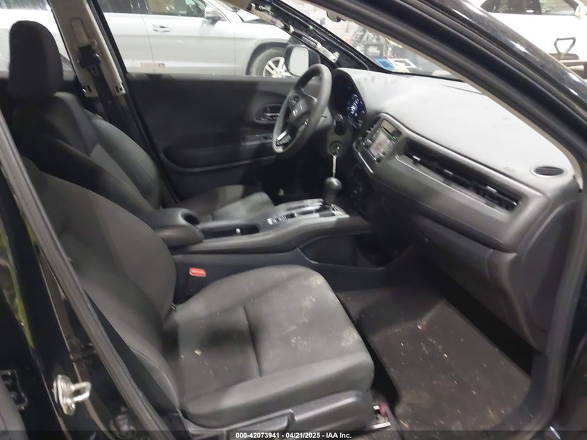 2019 HONDA HR-V VIN: 3CZRU6H38KG713332