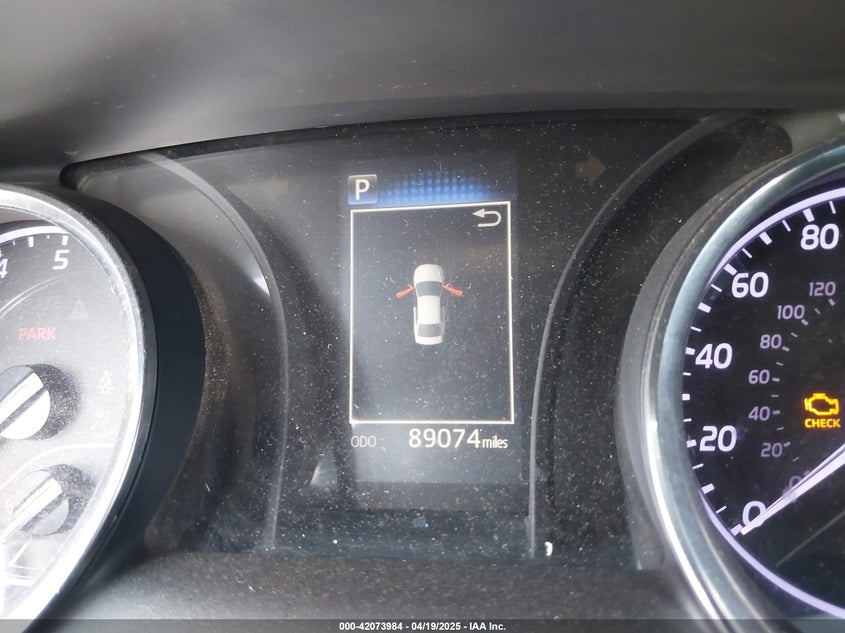 VIN 4T1B11HK5KU710312 2019 TOYOTA CAMRY LE