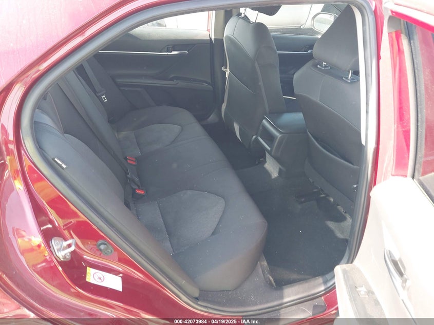 VIN 4T1B11HK5KU710312 2019 TOYOTA CAMRY LE