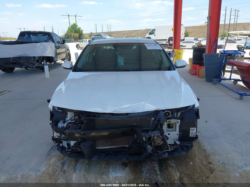 2024 HYUNDAI ELANTRA SEL - KMHLM4DG3RU637174