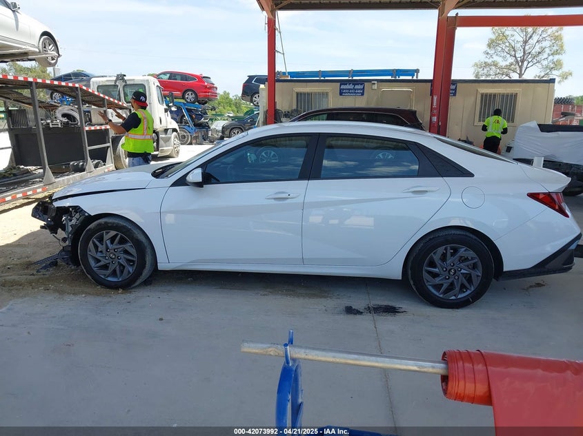 2024 HYUNDAI ELANTRA SEL - KMHLM4DG3RU637174