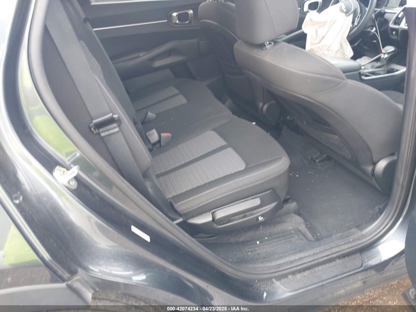 2022 KIA SORENTO VIN: 5XYRG4LC8NG116399