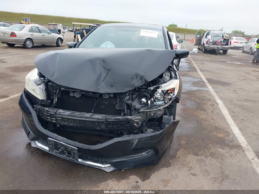 2017 HONDA ACCORD VIN: 1HGCR2F51HA049314