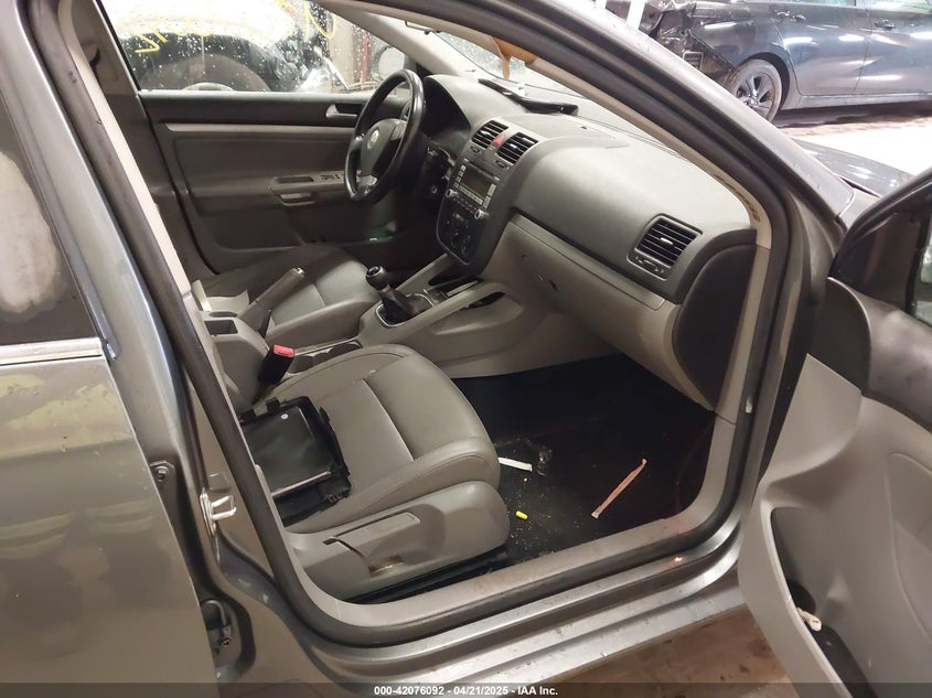 2008 VOLKSWAGEN JETTA VIN: 3VWRM71K78M027691
