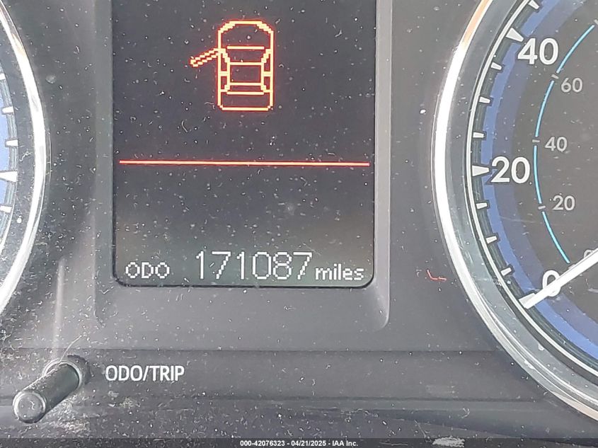 2018 Toyota Corolla Le VIN: 5YFBURHE0JP826680 Lot: 42076323