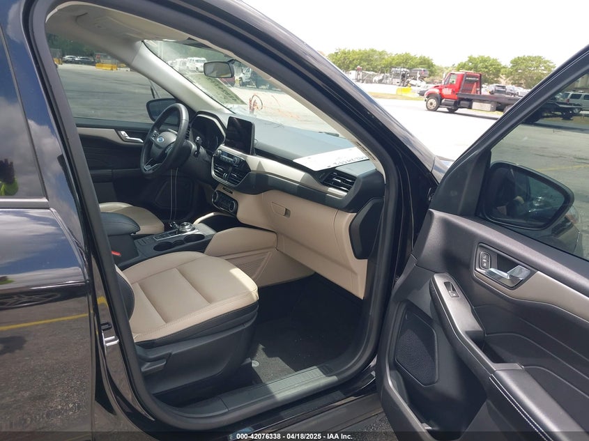 2021 FORD ESCAPE VIN: 1FMCU0CZ2MUA69178