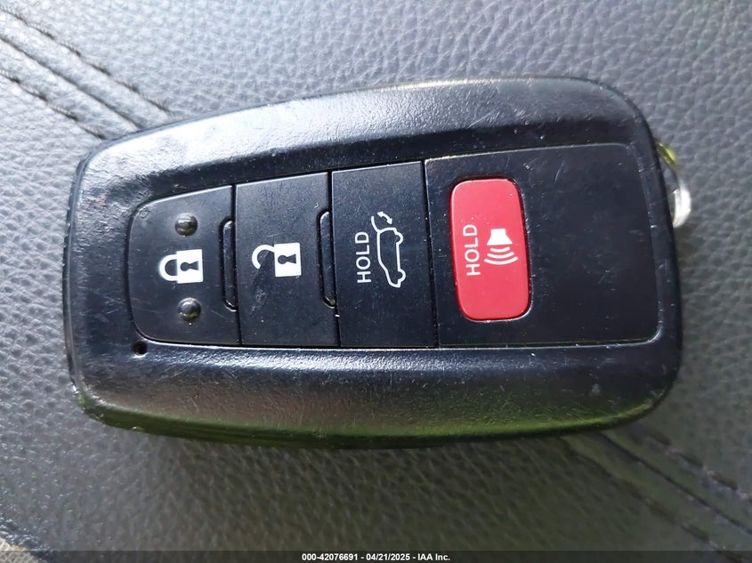 2022 TOYOTA RAV4 VIN: 2T3C1RFV1NW235608