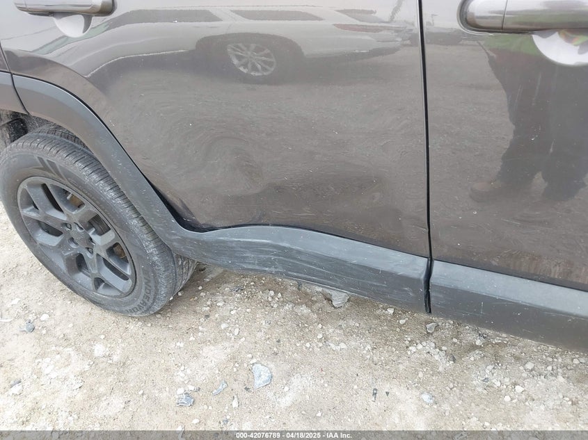 2017 JEEP RENEGADE LATITUDE 4X4 - ZACCJBBB0HPE88196