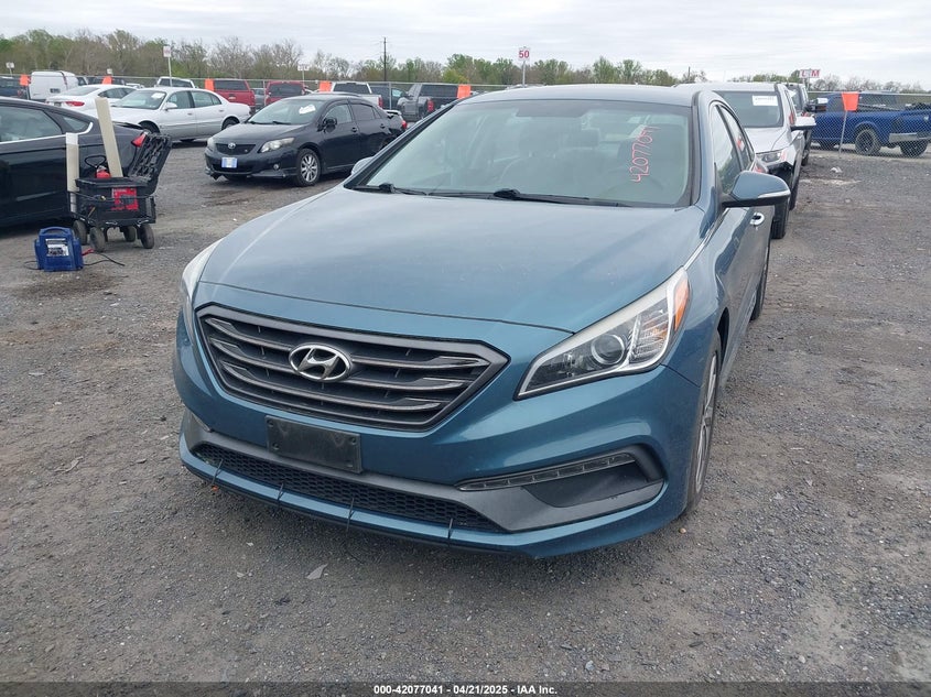 2015 HYUNDAI SONATA VIN: 5NPE34AF8FH168620