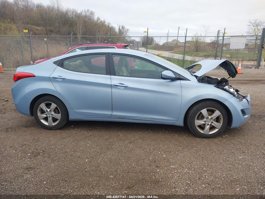 2011 HYUNDAI ELANTRA VIN: KMHDH4AE5BU124199