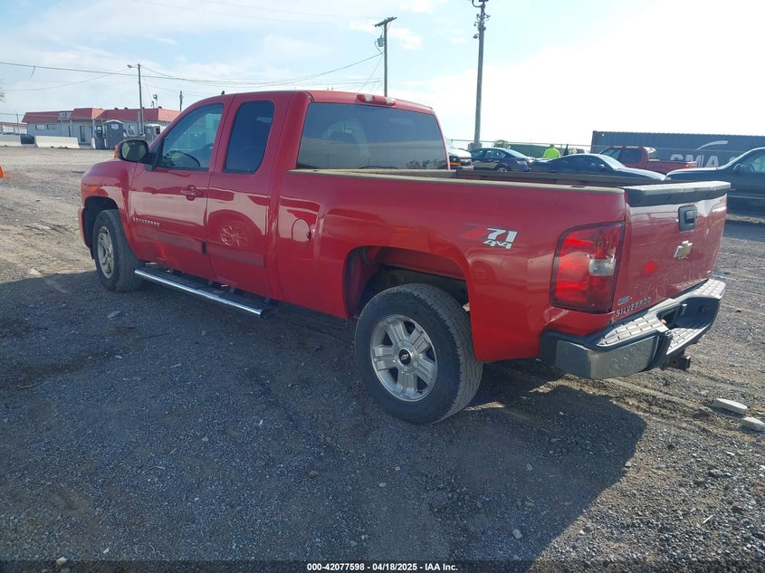 2007 CHEVROLET SILVERADO 1500 VIN: 1GCEK19027Z552422