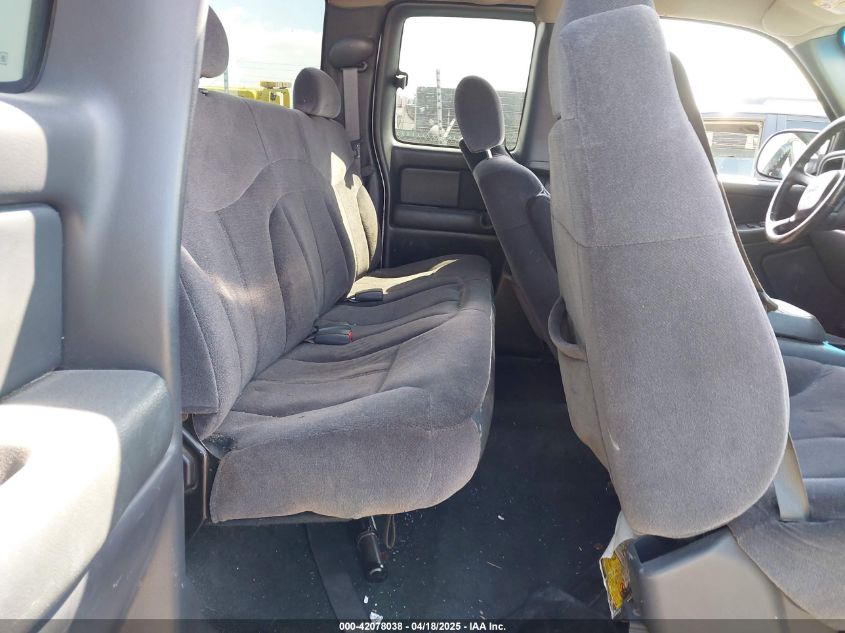 2002 GMC Sierra 2500Hd Sle VIN: 1GTHC29G32E131399 Lot: 42078038