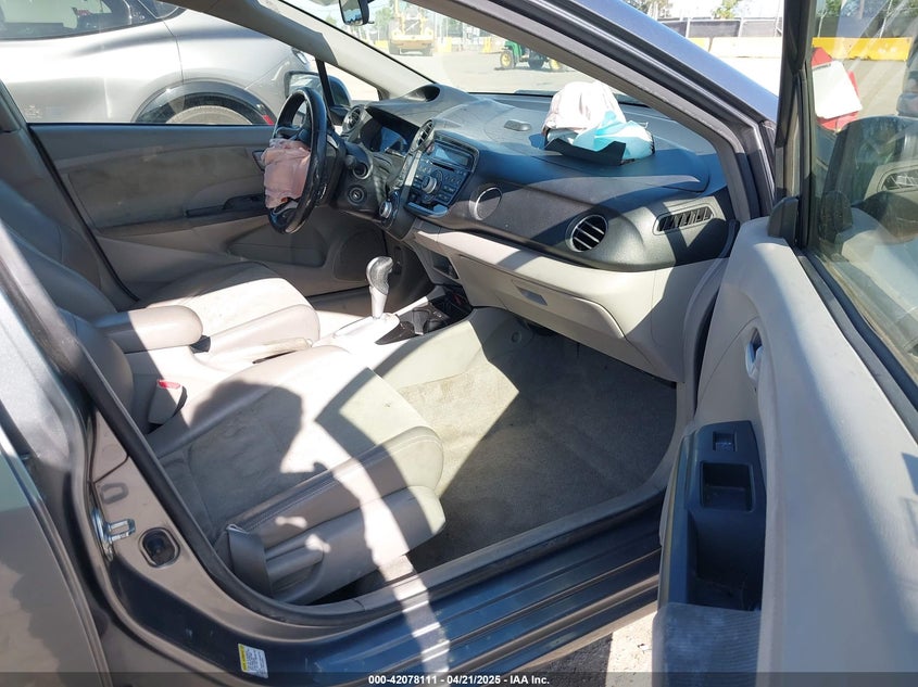 2013 HONDA INSIGHT VIN: JHMZE2H75DS006066