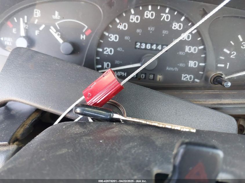 2000 Ford Escort Zx2 VIN: 3FAKP113XYR255310 Lot: 42078201