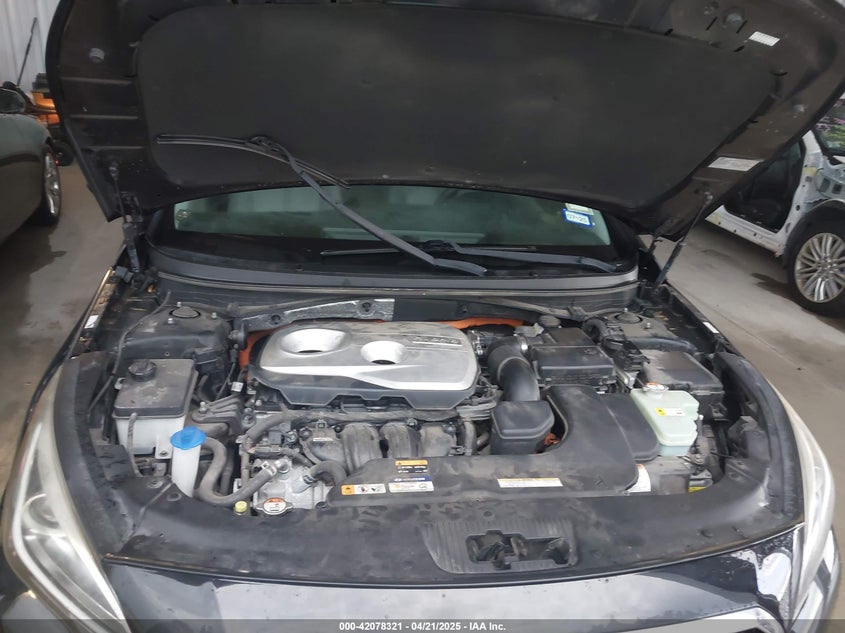 2016 HYUNDAI SONATA HYBRID VIN: KMHE24L12GA037983