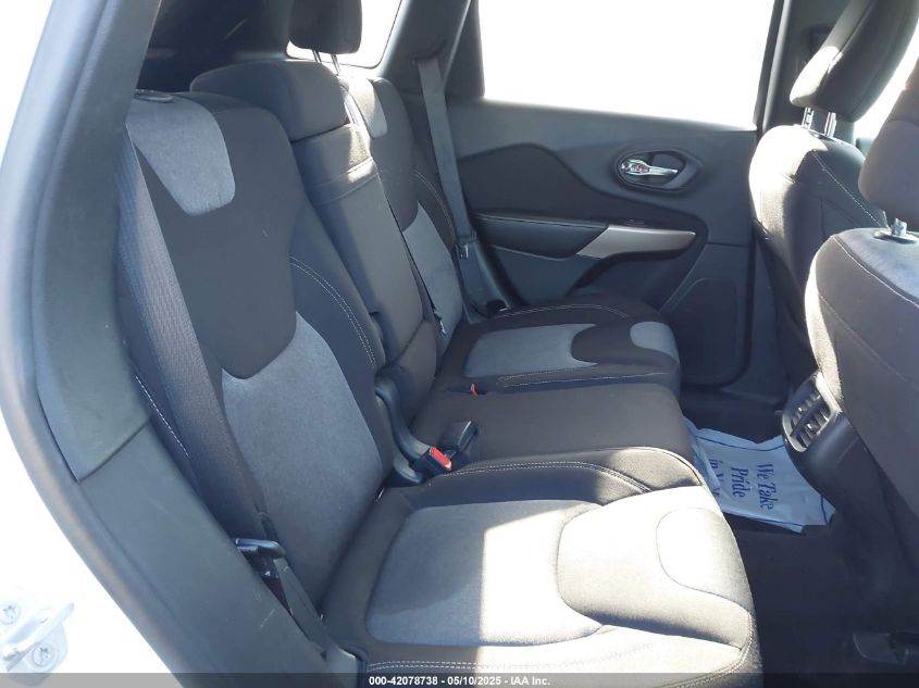 2018 Jeep Cherokee Latitude Fwd VIN: 1C4PJLCB2JD577150 Lot: 42078738