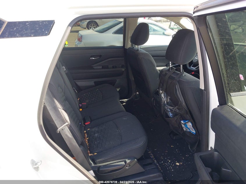 2022 NISSAN PATHFINDER SV 2WD - 5N1DR3BA5NC216393