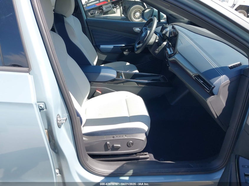1V25MPE88RC007449 2024 VOLKSWAGEN ID.4 photo no. 5