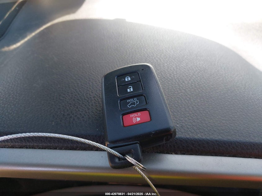 2014 TOYOTA RAV4 VIN: 2T3DFREV3EW162247