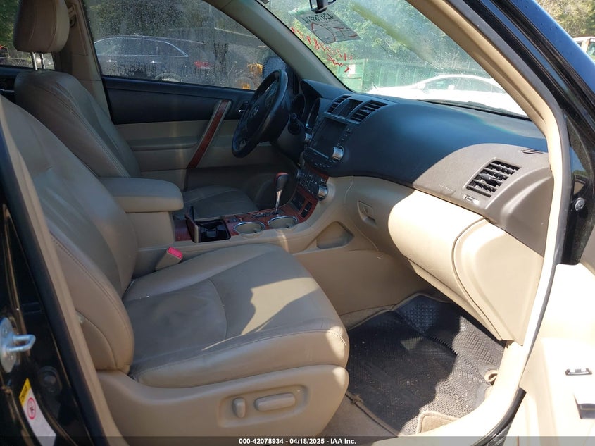 2010 TOYOTA HIGHLANDER VIN: JTEYK3EH0A2104857
