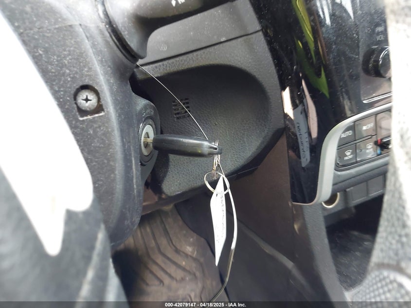 2017 TOYOTA COROLLA LE - 5YFBURHE9HP625869