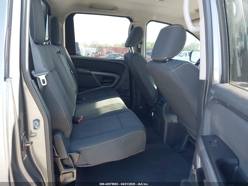 2015 Nissan Titan Pro-4X VIN: 1N6BA0EC9FN501762 Lot: 42079502